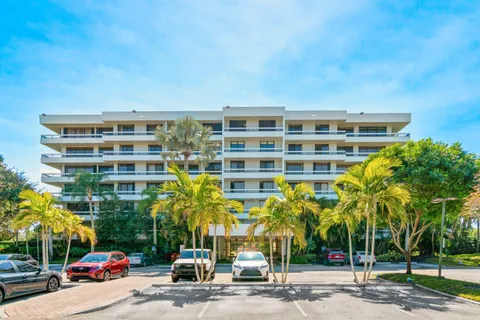 $399,900 | 23200 Camino Del Mar, Unit 604, Boca Raton, FL 33433
