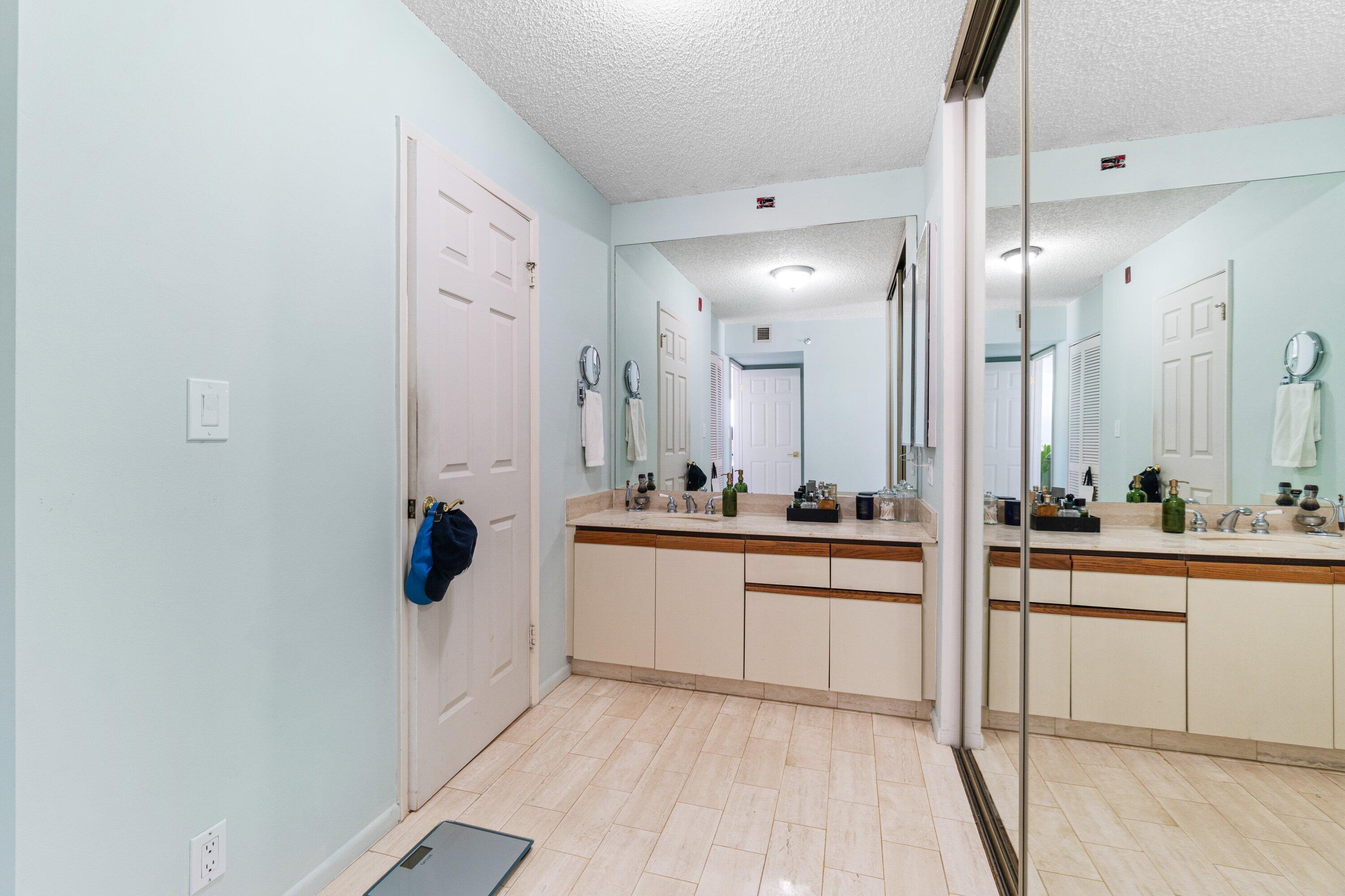 23200 Camino Del Mar, Unit 604 Boca Raton, FL 33433 - Photo 17 of 32 024-23200CaminoDelMar-604-BocaRaton-FL-3