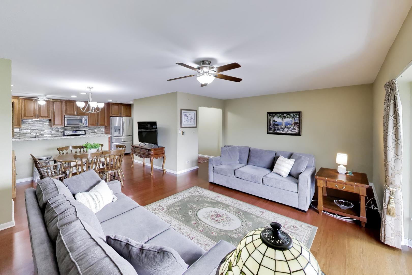 201 Thames Parkway, Unit 3G Park Ridge, IL 60068 - Photo 8 of 27