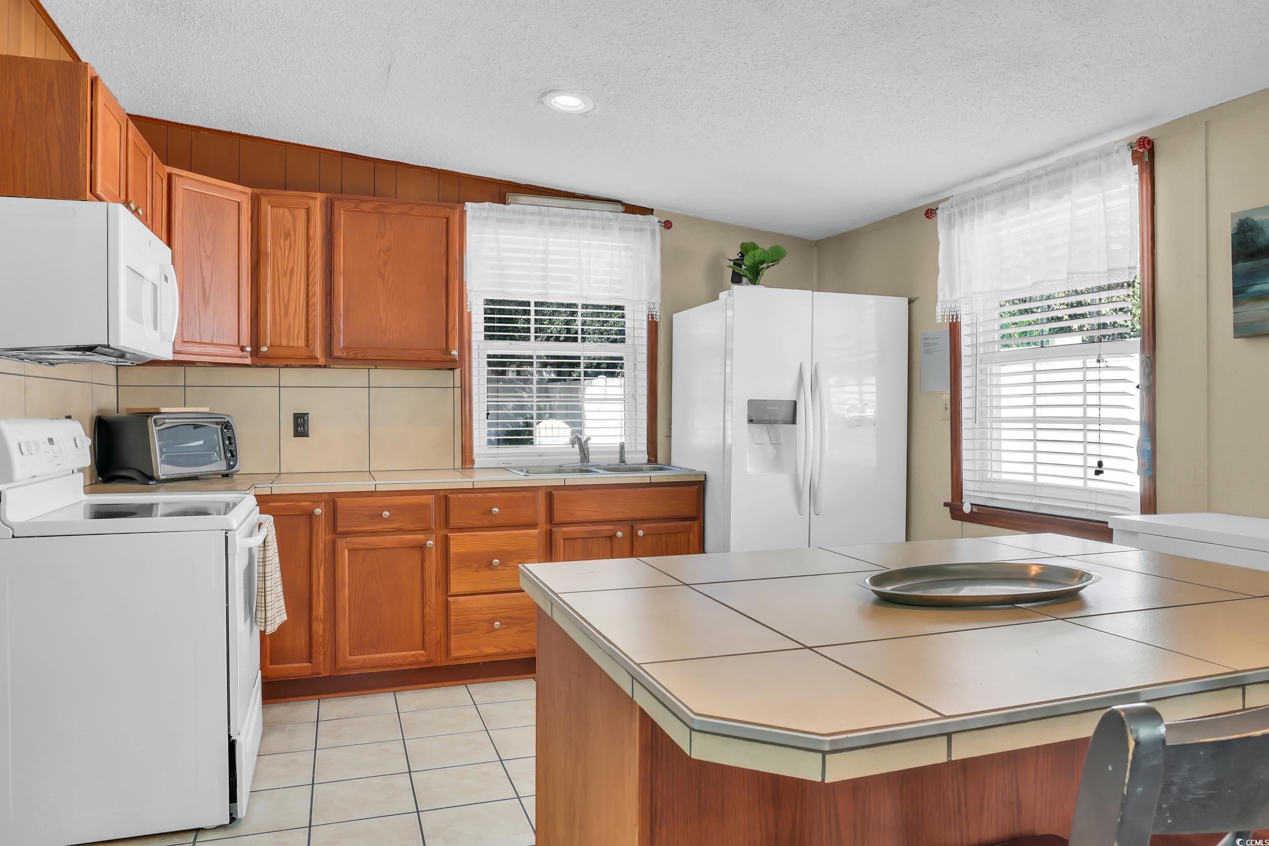 1902 Edge Drive North Myrtle Beach, SC 29582 - Photo 7 of 36