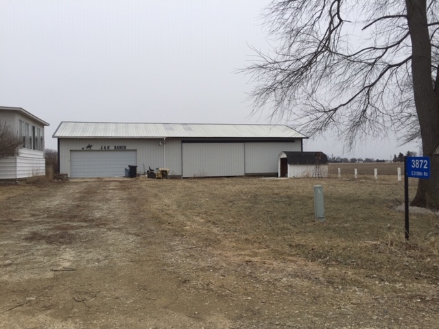 3872 East 2150th Road Serena, IL 60549 - Photo 3 of 6