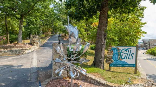 $259,900 | 138 Falls Point Drive, Unit 4B, Lake Ozark, MO 65049