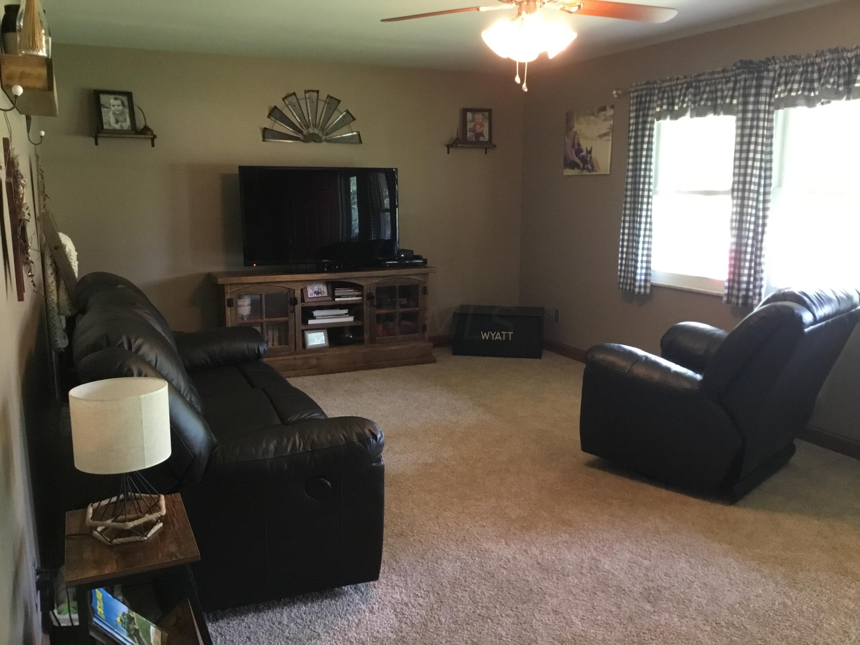 1099 Dunkle Road Circleville, OH 43113 - Photo 12 of 24 Gallery Image 12