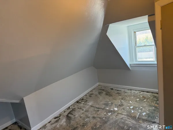 $1,550 | 49 Washington Street, Unit 8, Bristol, CT 06010