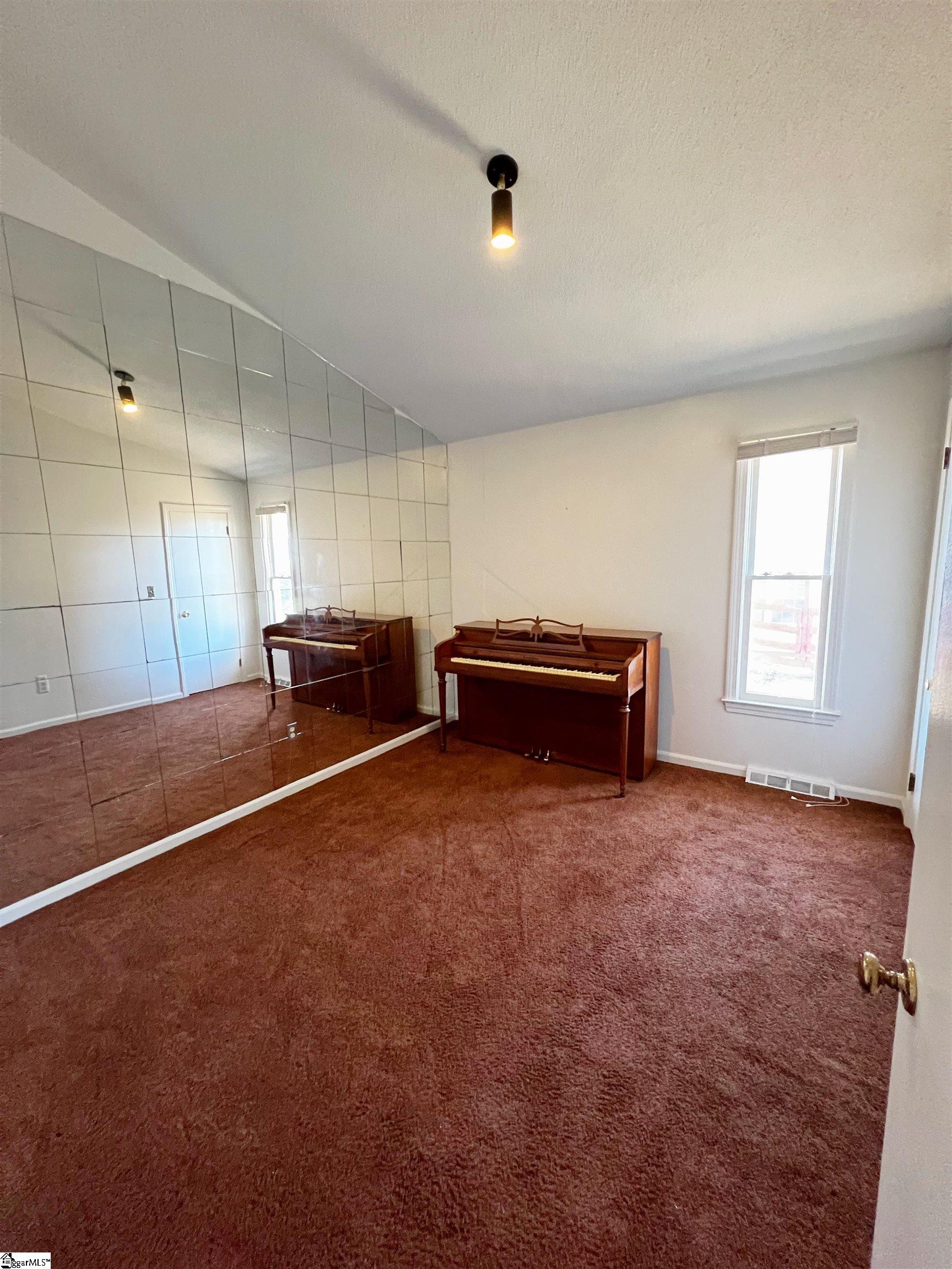 308 Westchester Road Easley, SC 29640 - Photo 4 of 10