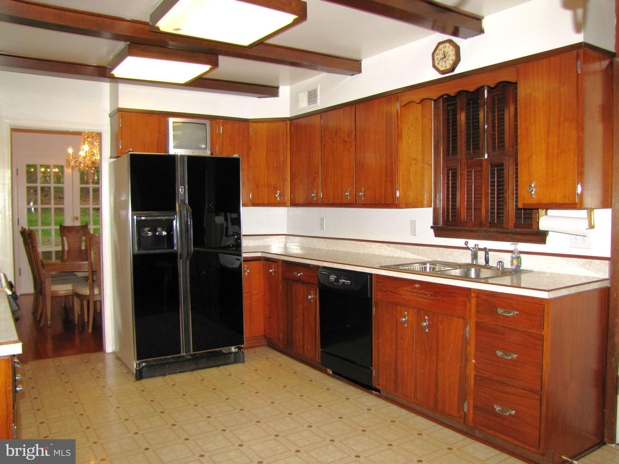 14701 Harold Road Silver Spring, MD 20905 - Photo 6 of 30 Kitchen