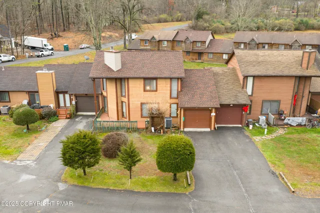 $215,000 | 114 Murray Hill Road, Unit 1C, East Stroudsburg, PA 18302