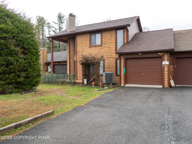 $215,000 | 114 Murray Hill Road, Unit 1C, East Stroudsburg, PA 18302