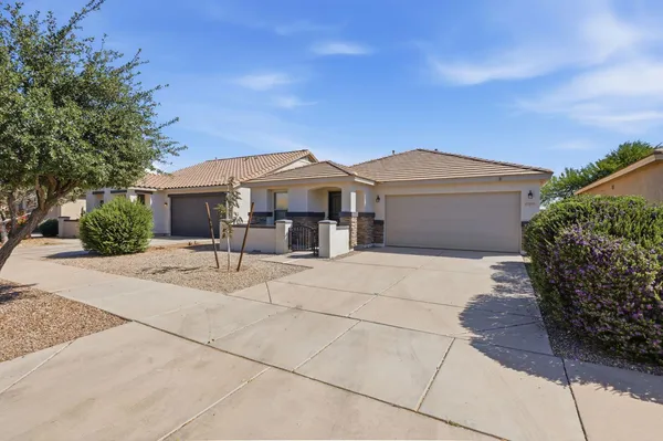 $2,050 | 21858 East Puesta Del Sol, Queen Creek, AZ 85142