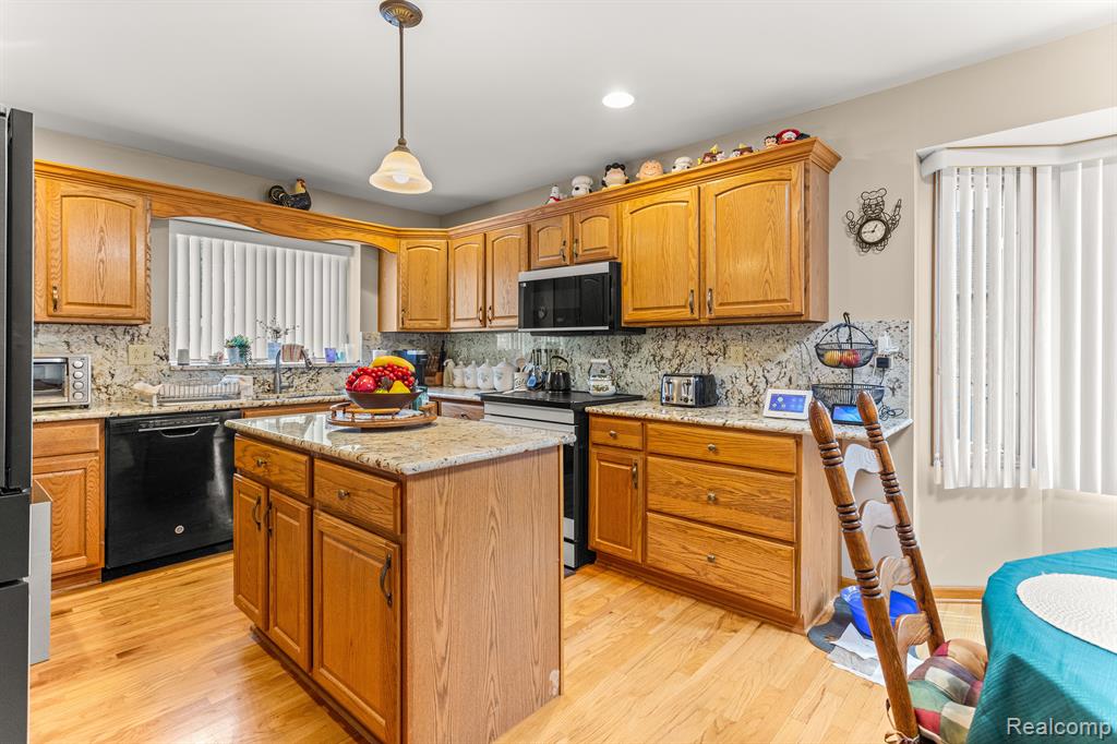 23340 Wick Road Taylor, MI 48180 - Photo 11 of 33