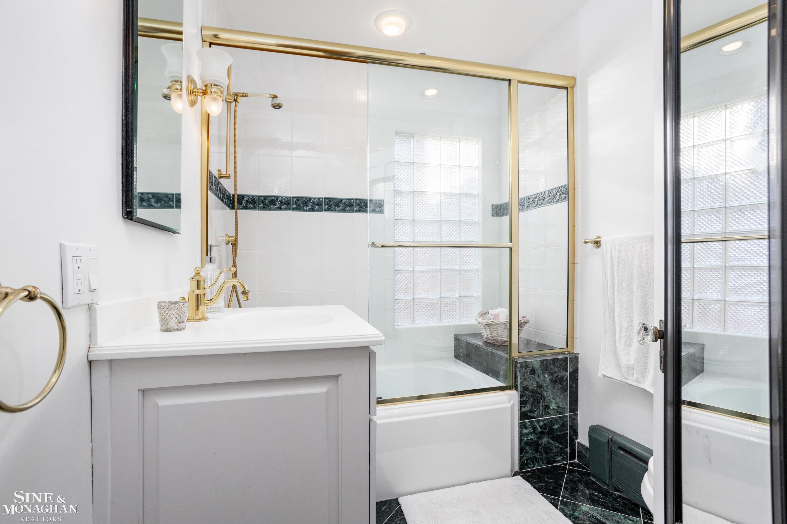 225 Merriweather Road Grosse Pointe Farms, MI 48236 - Photo 31 of 55