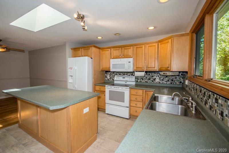 95 Cisco Road Asheville, NC 28805 - Photo 8 of 17 Gallery Image 8