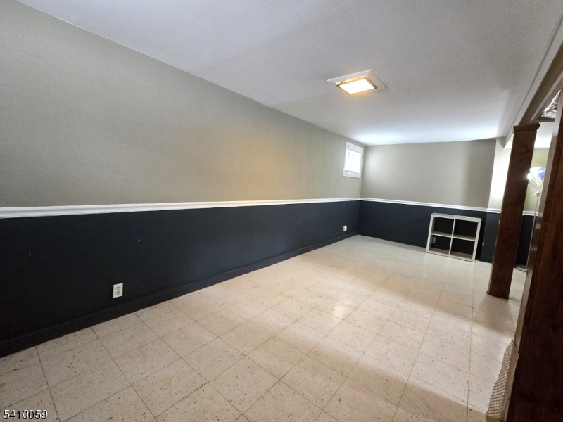 48 Freeman Place Nutley, NJ 07110 - Photo 17 of 17