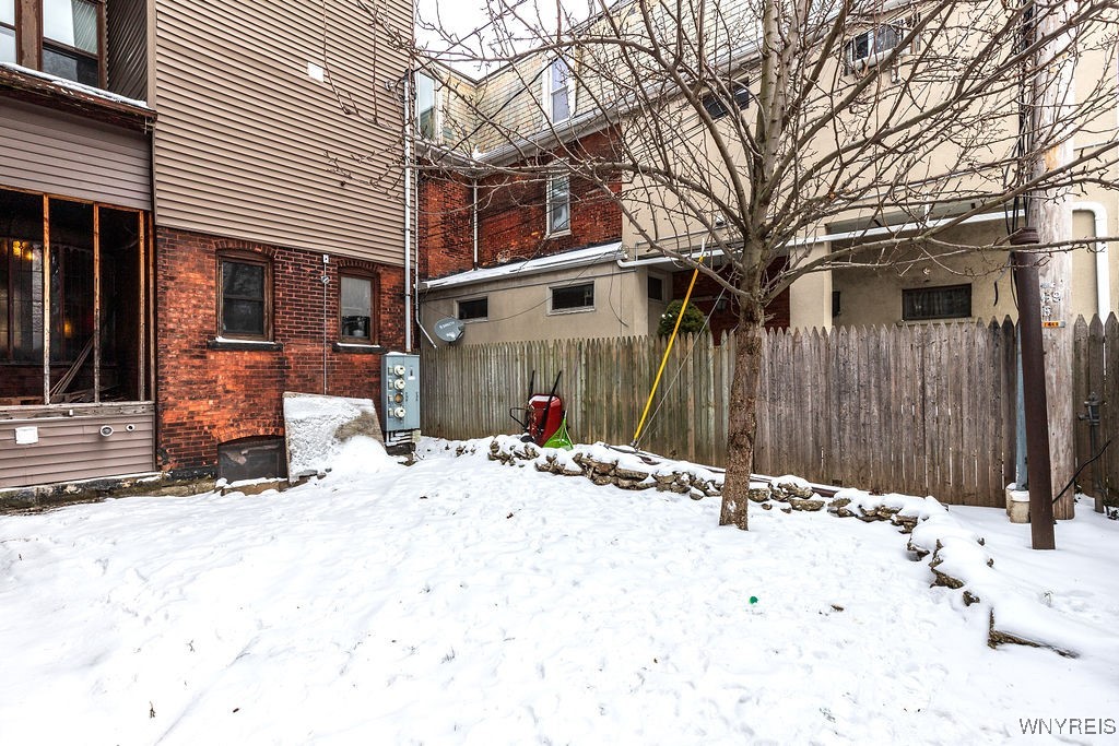 467 Virginia Street Buffalo, NY 14202 - Photo 4 of 40