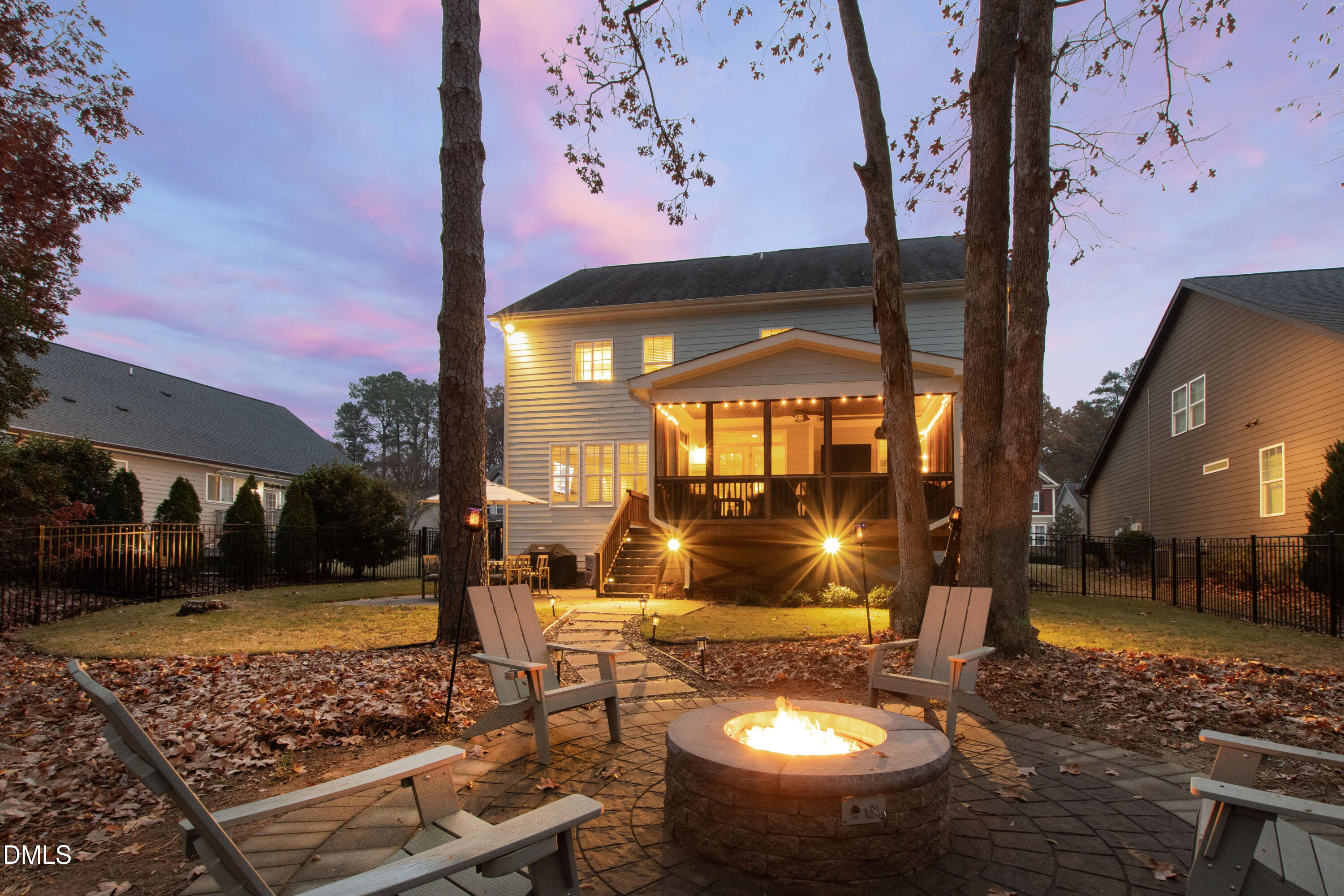 1613 Doubles Court Raleigh, NC 27609 - Photo 77 of 79 Twilight (5)