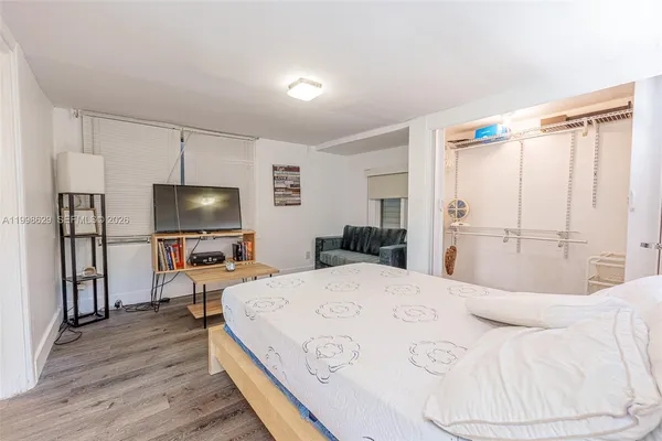 $1,275 | 528 Southwest 21st Avenue, Unit B, Miami, FL 33135