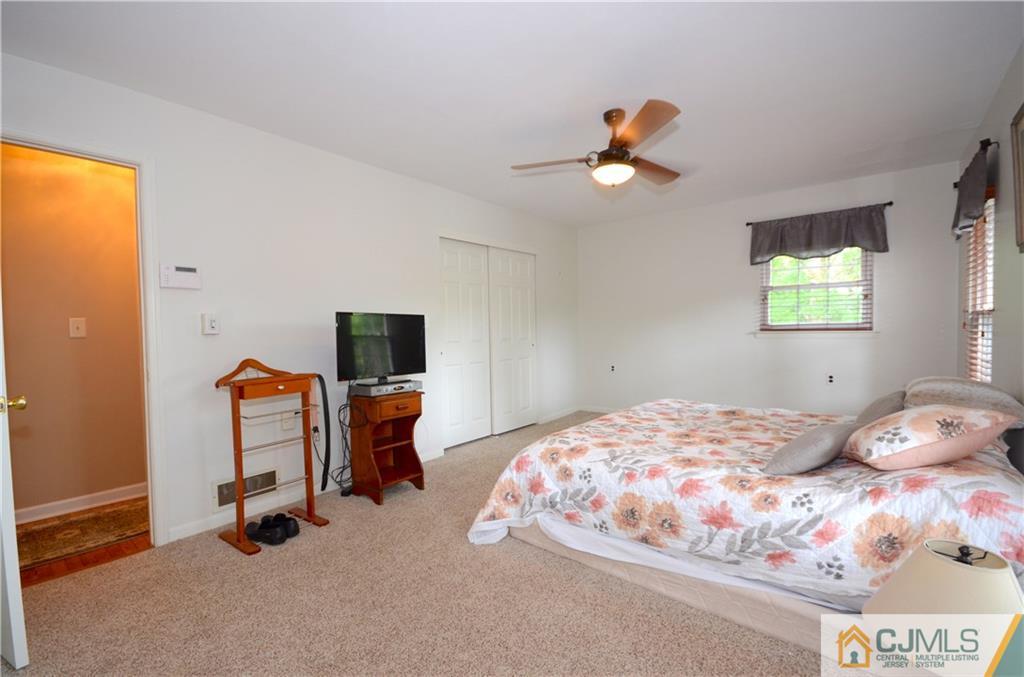 127 Hickory Corner Road East Windsor, NJ 08520 - Photo 20 of 25 Gallery Image 20