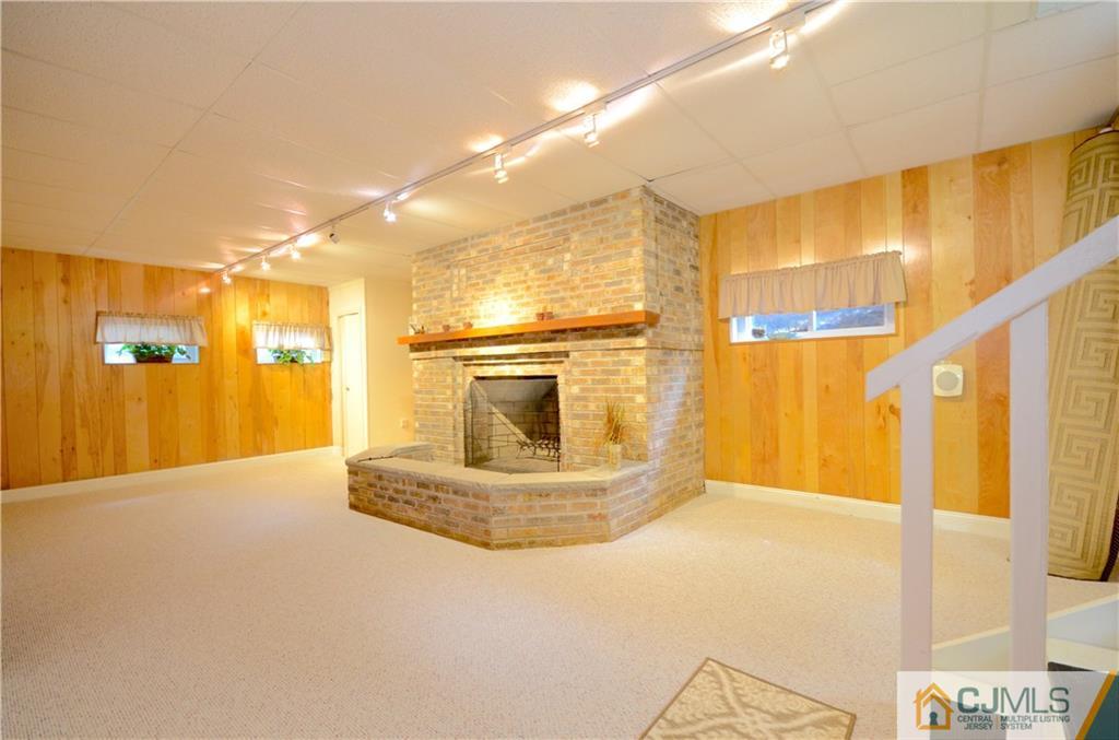 127 Hickory Corner Road East Windsor, NJ 08520 - Photo 23 of 25 Gallery Image 23