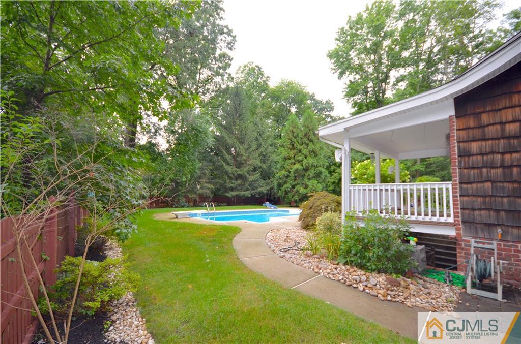 127 Hickory Corner Road East Windsor, NJ 08520 - Photo 5 of 25 Gallery Image 5