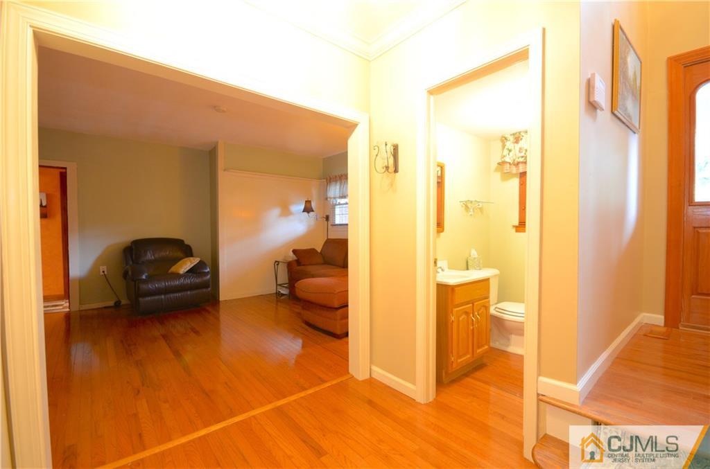 127 Hickory Corner Road East Windsor, NJ 08520 - Photo 9 of 25 Gallery Image 9