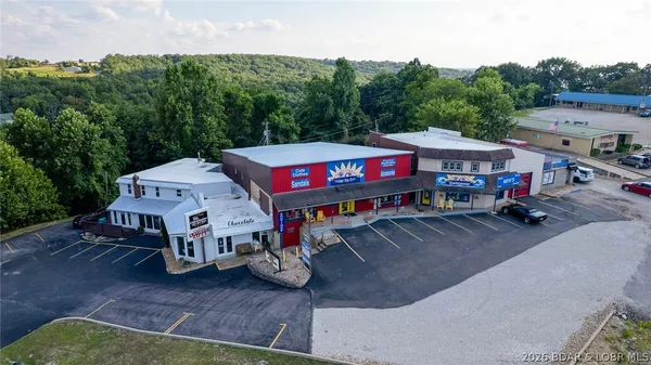 $775,000 | 6-8 & 18 Sunset Hill Drive, Sunrise Beach, MO 65079