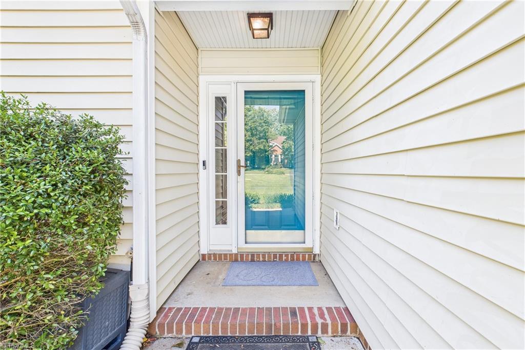 2606 Castle Croft Road Greensboro, NC 27407 - Photo 5 of 35 Gallery Image 5