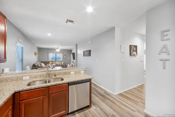 $1,695 | 7104 Quarter Moon, Converse, TX 78109