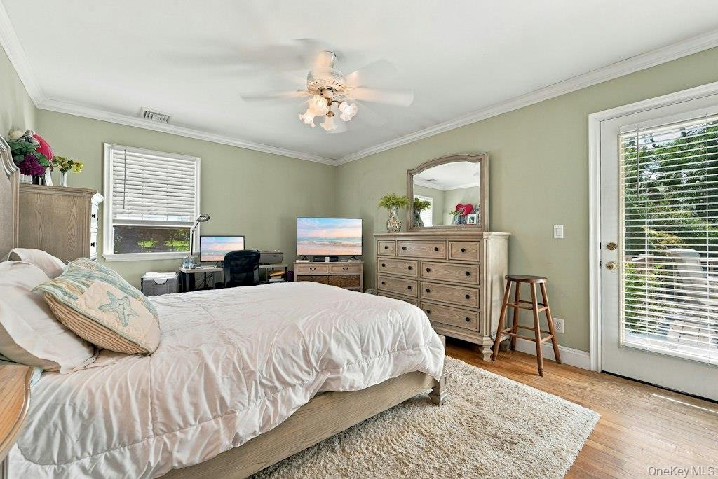 985 Silver Colt Road Cutchogue, NY 11935 - Photo 16 of 31 Gallery Image 16