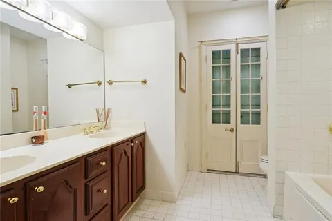 $400,000 | 1022 St Peter, Unit 208, New Orleans, LA 70116