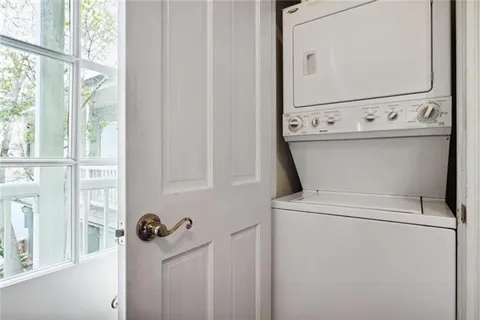 $400,000 | 1022 St Peter, Unit 208, New Orleans, LA 70116