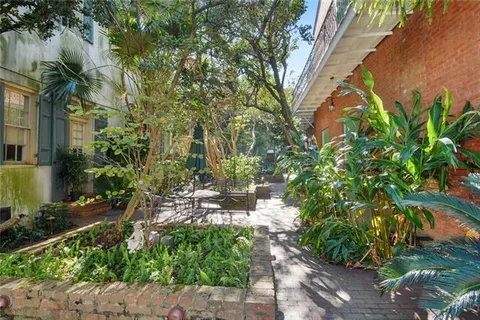 $400,000 | 1022 St Peter, Unit 208, New Orleans, LA 70116