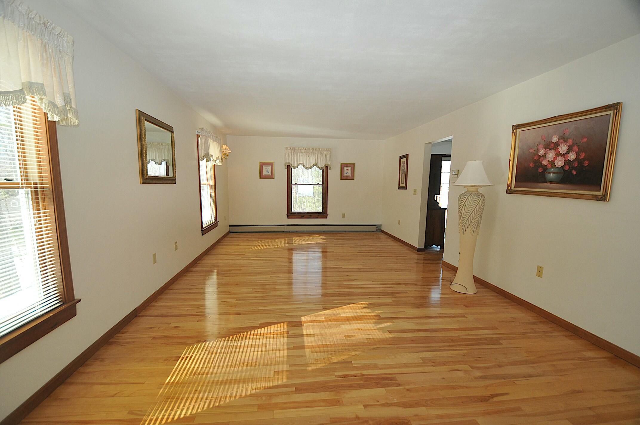 8 Silver Ridge Road Bangor, ME 04401 - Photo 29 of 56 tempImageG0a4EI