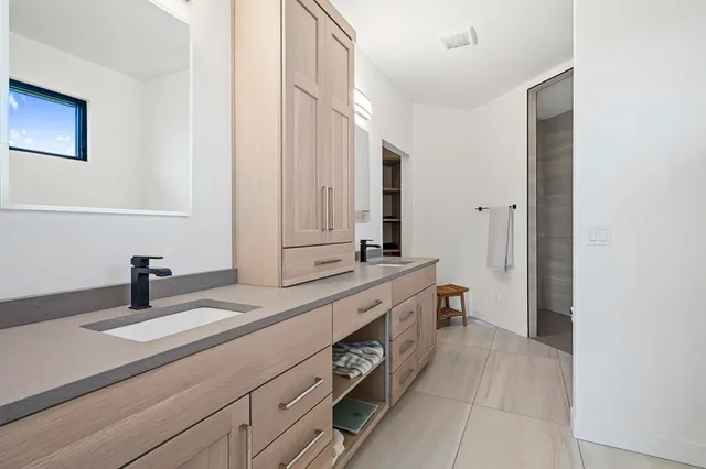 $1,149,900 | W8251 Hackberry Hills Drive, Hortonville, WI 54944