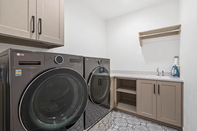 $1,149,900 | W8251 Hackberry Hills Drive, Hortonville, WI 54944