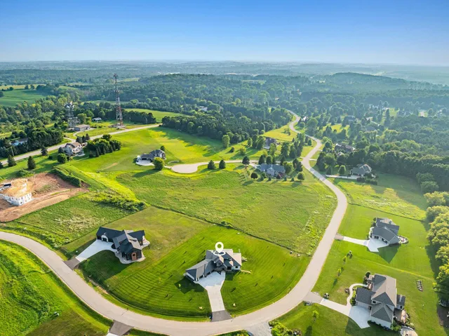 $1,149,900 | W8251 Hackberry Hills Drive, Hortonville, WI 54944