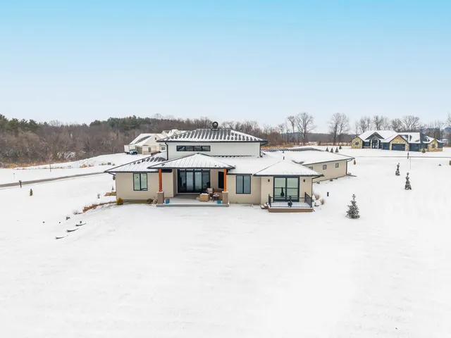 $1,149,900 | W8251 Hackberry Hills Drive, Hortonville, WI 54944