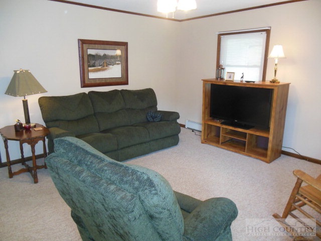 129 Estep Valley Road Sparta, NC 28675 - Photo 3 of 28 Gallery Image 3