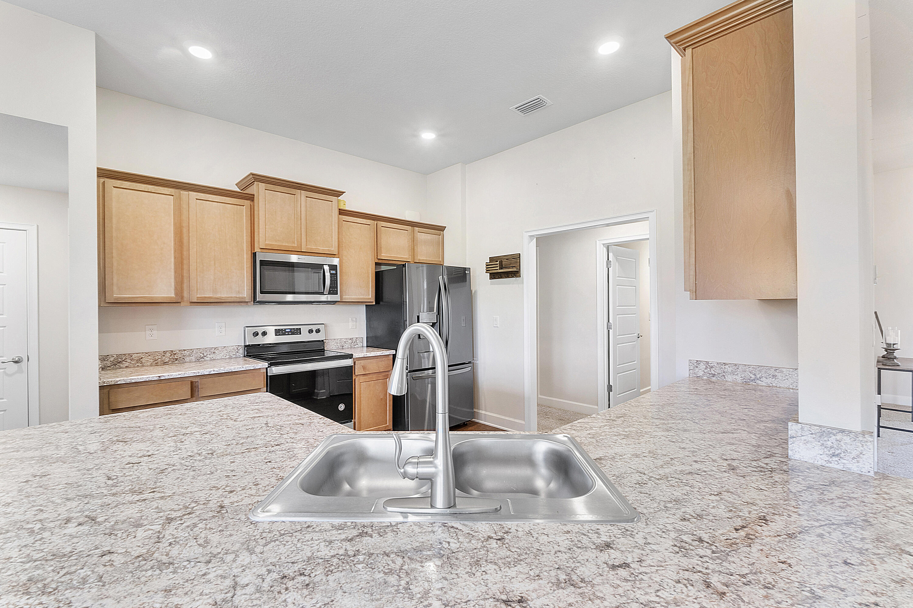 1634 Southwest Malmo Road Port St. Lucie, FL 34953 - Photo 8 of 33 Kitchen