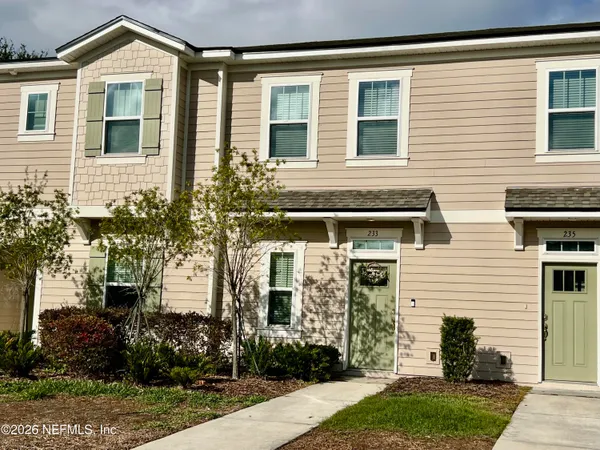$1,450 | 233 Annies Place, Jacksonville, FL 32218