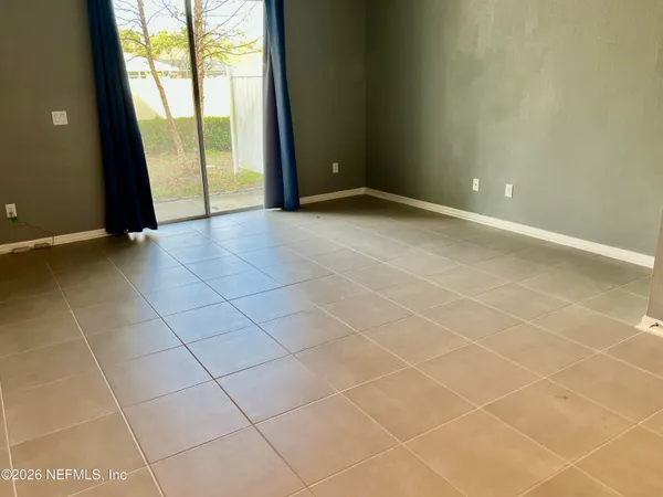 $1,450 | 233 Annies Place, Jacksonville, FL 32218