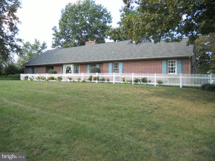 962 Weikel Road Lansdale, PA 19446 - Photo 1 of 25 Exterior Front