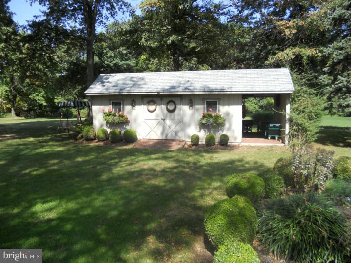 962 Weikel Road Lansdale, PA 19446 - Photo 22 of 25 Storage Shed