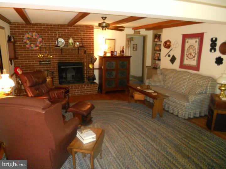 962 Weikel Road Lansdale, PA 19446 - Photo 8 of 25 Great Room
