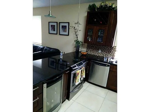 $2,750 | 6936 Southwest 39th Street, Unit D206, Davie, FL 33314