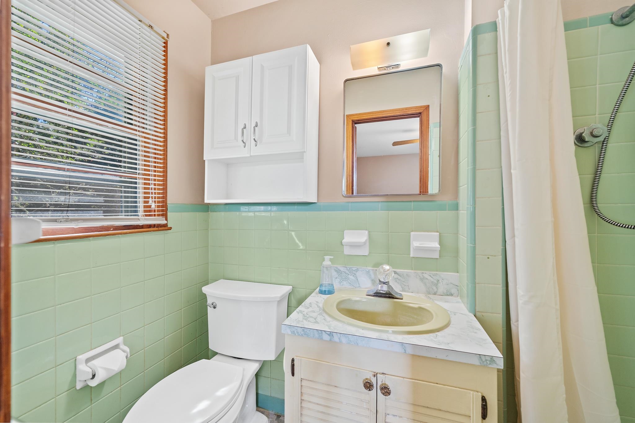 756 Michigan Avenue Fairhope, AL 36532 - Photo 16 of 26 Primary Bathroom