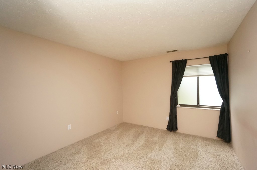 3237 Mayfield Road, Unit 2 Cleveland Heights, OH 44118 - Photo 12 of 25 Gallery Image 12