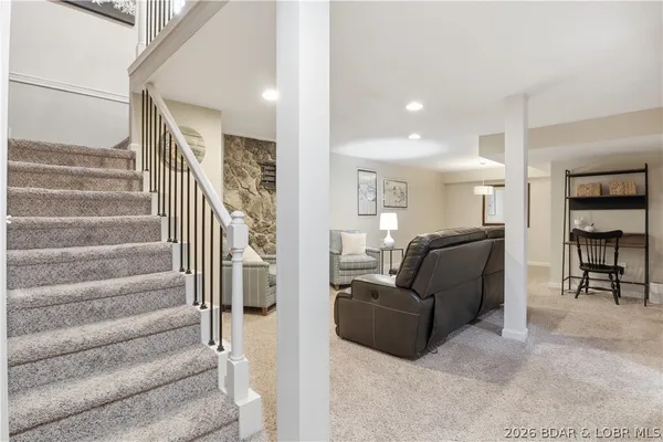 $500,000 | 718 West Kays Point Road, Lake Ozark, MO 65049