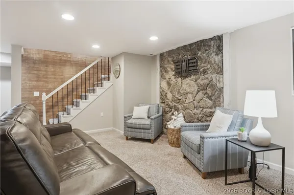 $500,000 | 718 West Kays Point Road, Lake Ozark, MO 65049
