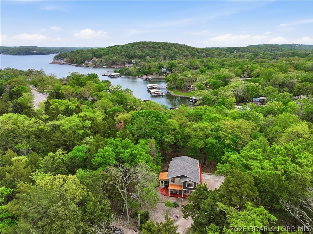 718 West Kays Point Road Lake Ozark, MO 65049 - Photo 3 of 44 Seasonal lake views