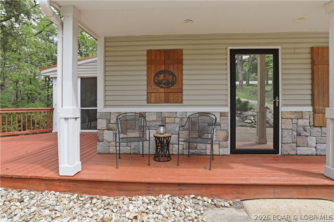 718 West Kays Point Road Lake Ozark, MO 65049 - Photo 6 of 44 Inviting front porch